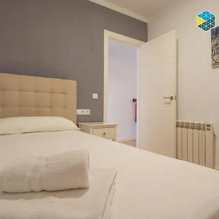 Apto Antic 101 Pax 6 Apartman S'Illot